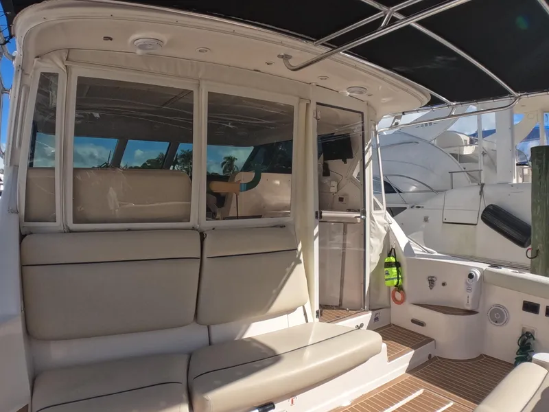 Slide: The Image of Tiara 4400 Sovran 2004 - 51