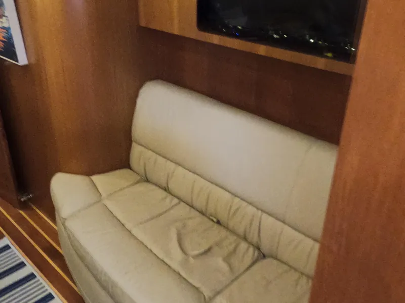 Slide: The Image of Tiara 4400 Sovran 2004 - 63