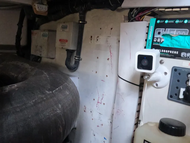 Slide: The Image of Tiara 4400 Sovran 2004 - 83