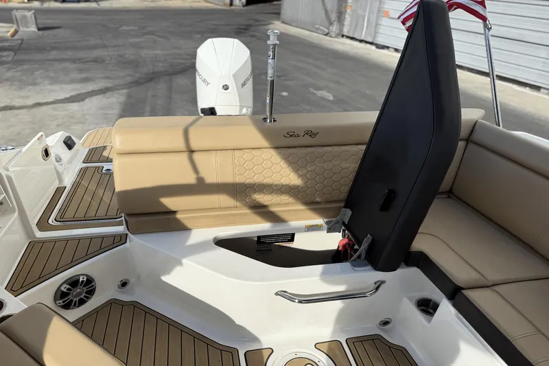 Slide: The Image of Sea Ray SDX 270 Outboard 2023 - 24