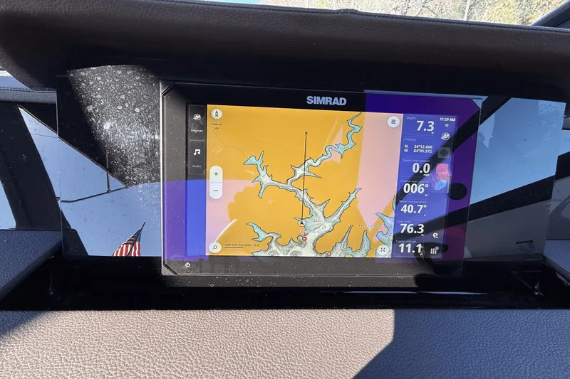 Slide: The Image of Sea Ray 290 SDX 2024 - 31