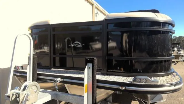 Slide: The Image of SunCatcher Select 322RC 2025 - 5
