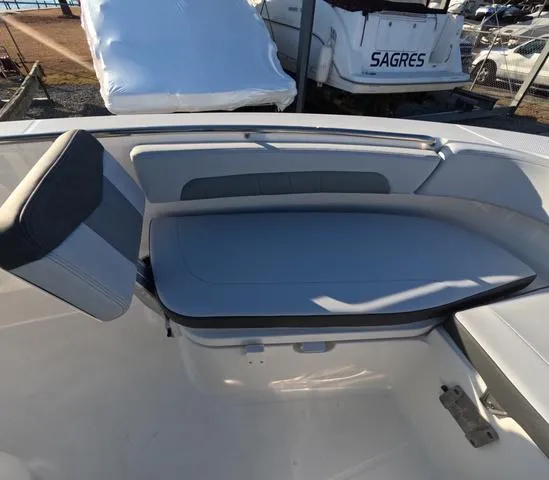 Slide: The Image of Robalo Explorer R202EX In Stock Trailer Included 2025 - 24