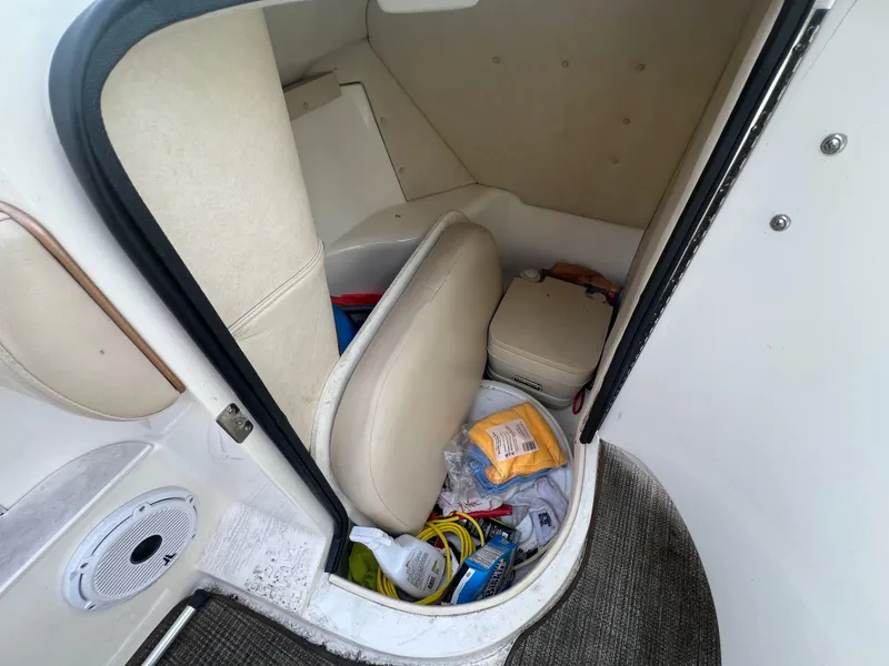 Slide: The Image of Sea Ray 260 1997 - 15