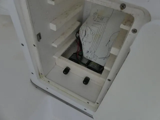 Slide: The Image of Electrical compartment of 2003 Pro Sports Pro Kat 2860 boat with wiring diagram. - 17