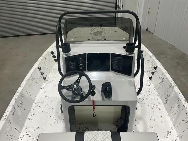 Slide: The Image of Freedom Boats 18' Patriot 2025 - 6