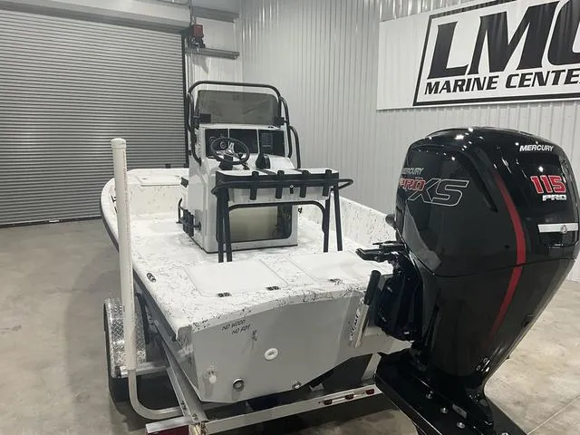 Slide: The Image of Freedom Boats 18' Patriot 2025 - 7