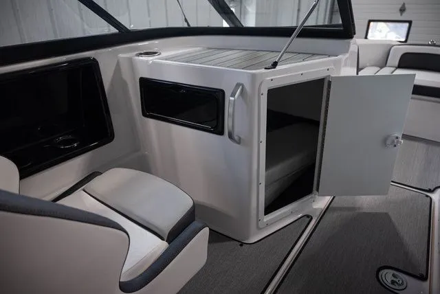 Slide: The Image of Yamaha SX195 2025 - 10