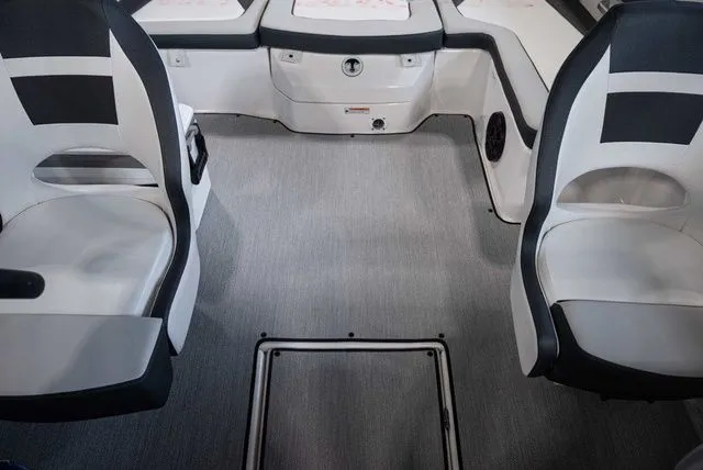 Slide: The Image of Yamaha SX195 2025 - 13