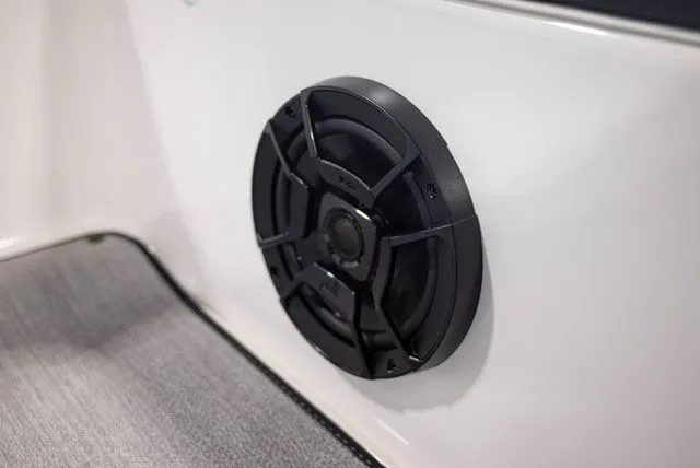 Slide: The Image of Yamaha SX195 2025 - 16