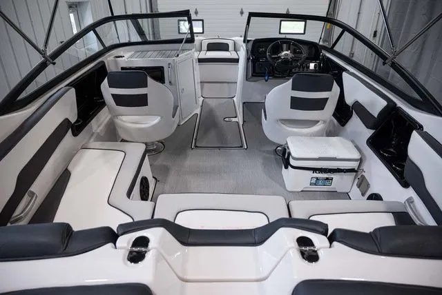 Slide: The Image of Yamaha SX195 2025 - 6