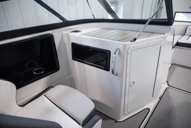 Slide: The Image of Yamaha SX195 2025 - 9