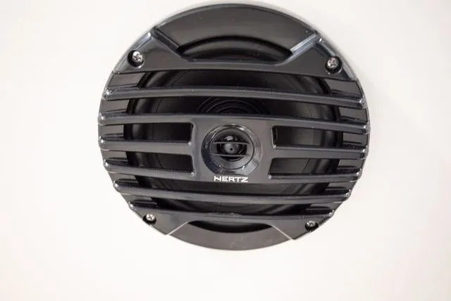 Slide: The Image of Yamaha 255 FSH Sport E 2025 - 22