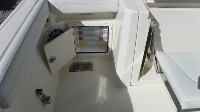 Slide: The Image of Cobia 265 Open Center Console 2025 - 12