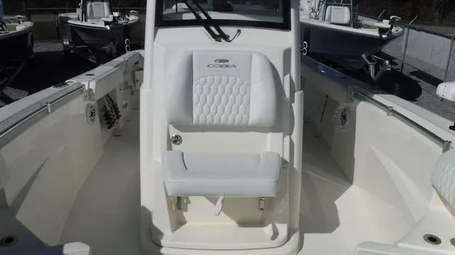 Slide: The Image of Cobia 265 Open Center Console 2025 - 20