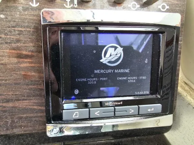 Slide: The Image of Mercury Marine display on 2017 Sea Ray Sundancer 350 Coupe showing engine hours. - 6