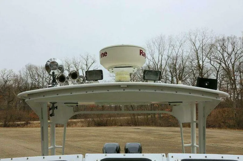 Slide: The Image of Rooftop of 2002 SeaArk 25 V Commander SAMA 1365 with radar and lights. - 23