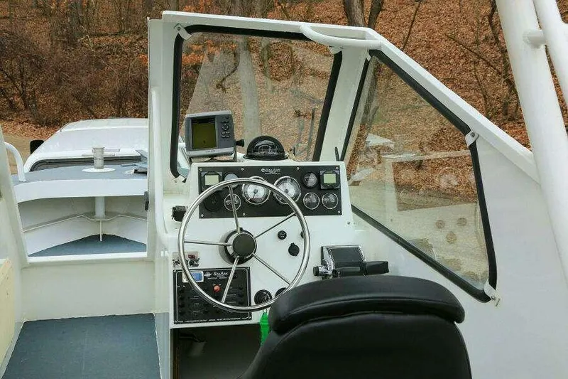 Slide: The Image of SeaArk 25 V Commander SAMA 1365 2002 - 63