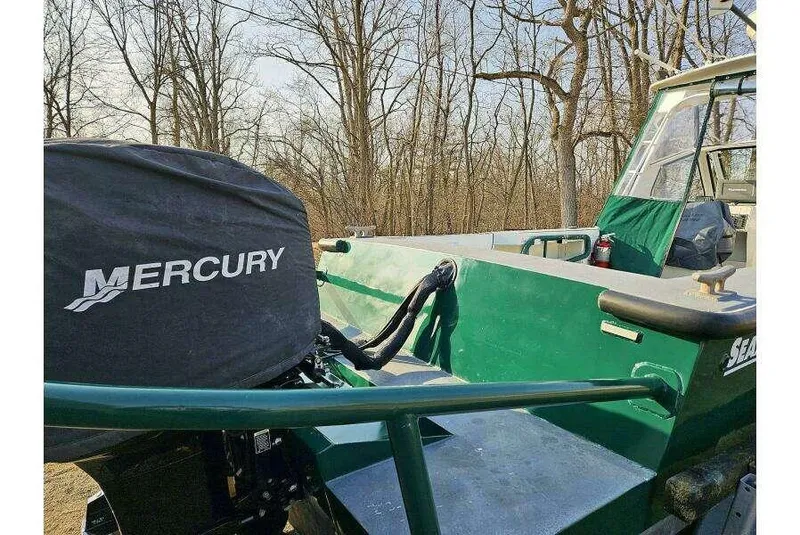 Slide: The Image of SeaArk 25 V Commander SAMA 1365 2002 - 86