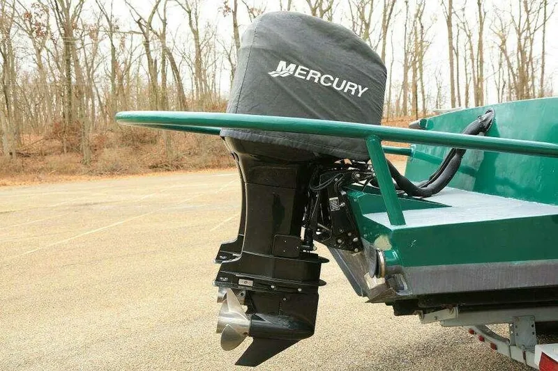 Slide: The Image of SeaArk 25 V Commander SAMA 1365 2002 - 95