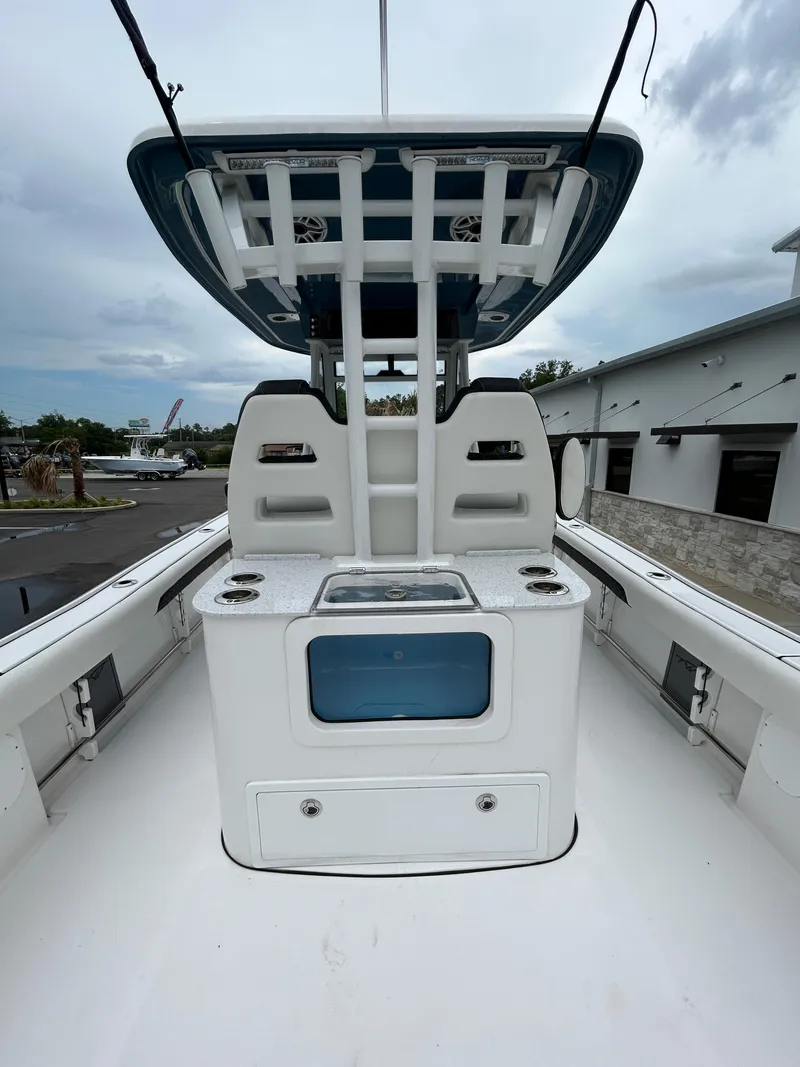 Slide: The Image of Tidewater 3100 CB 2025 - 30