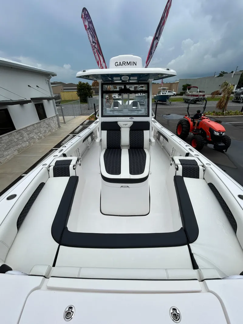 Slide: The Image of Tidewater 3100 CB 2025 - 39