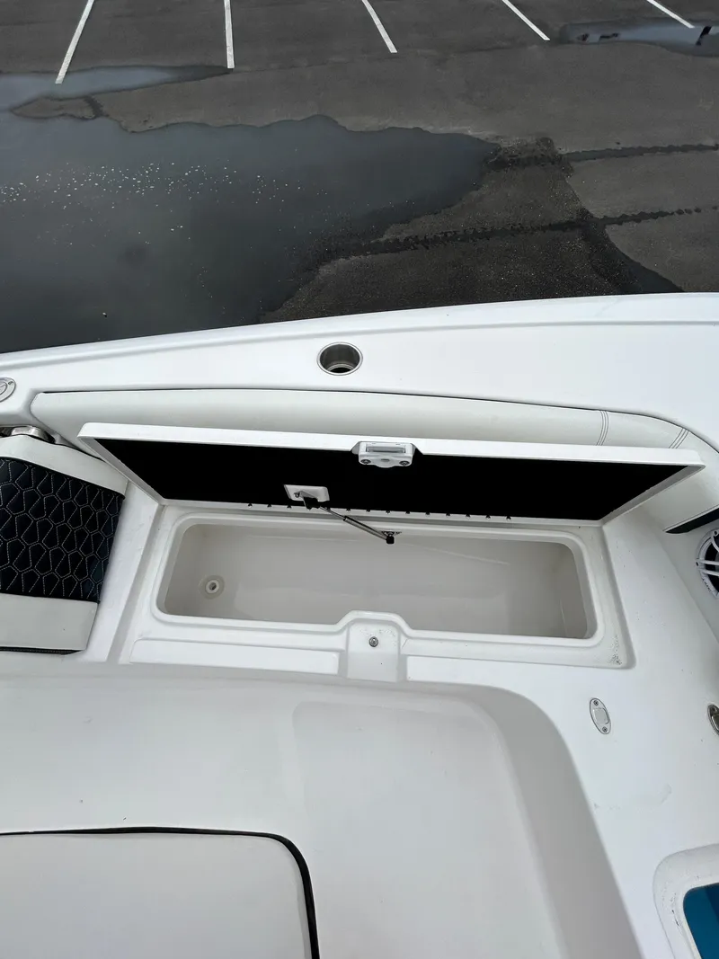 Slide: The Image of Tidewater 3100 CB 2025 - 46