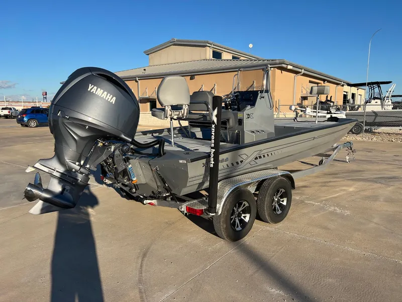 Slide: The Image of Xpress H210B Bay 2025 - 10