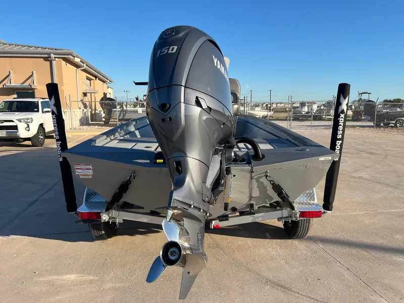 Slide: The Image of Xpress H210B Bay 2025 - 11