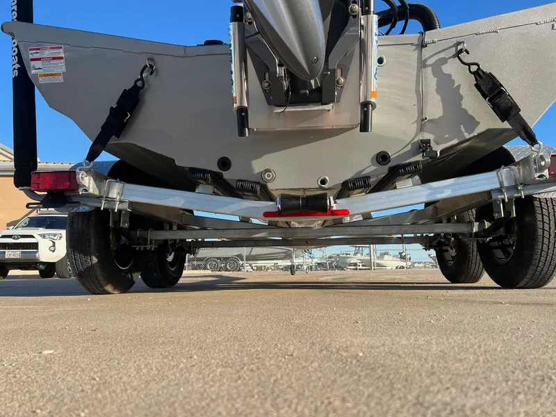 Slide: The Image of Xpress H210B Bay 2025 - 12