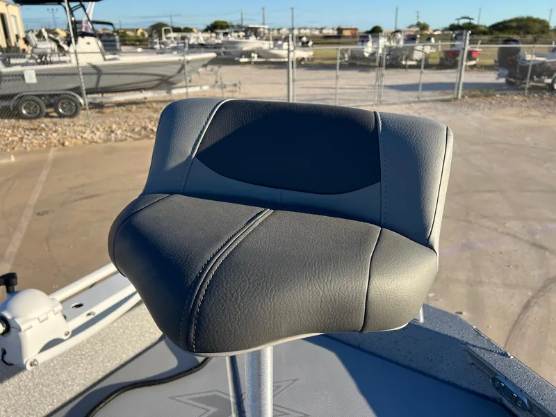 Slide: The Image of Xpress H210B Bay 2025 - 19