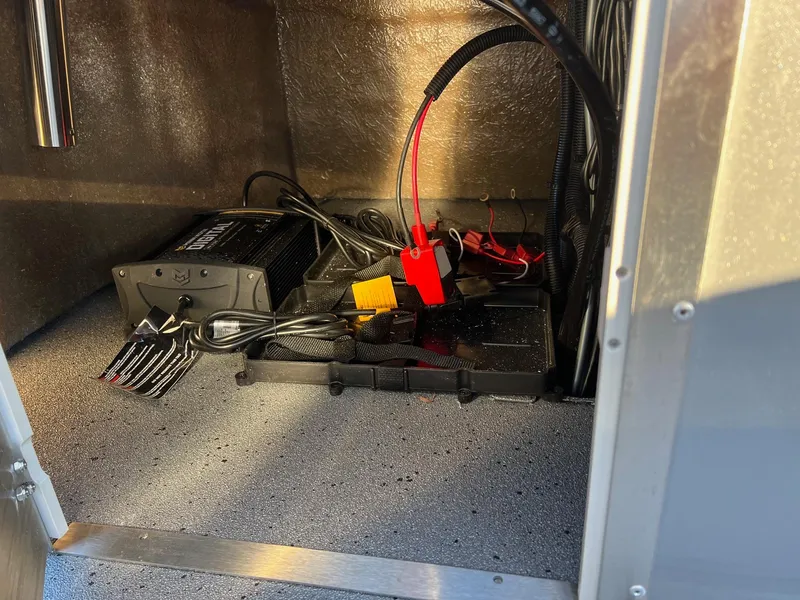 Slide: The Image of Xpress H210B Bay 2025 - 26