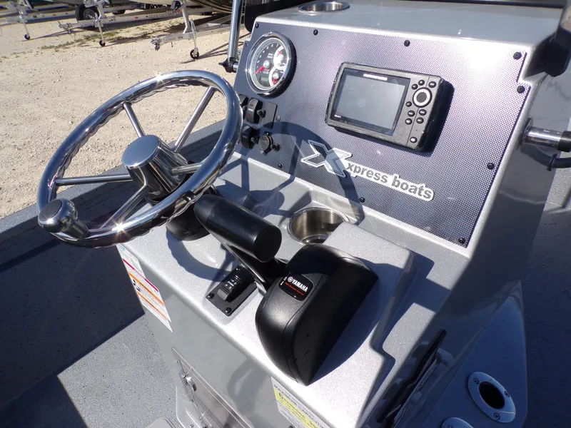 Slide: The Image of Xpress H210B Bay 2025 - 19