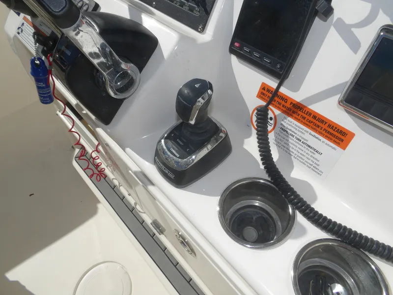 Slide: The Image of Cobia 320 Center Console 2020 - 50