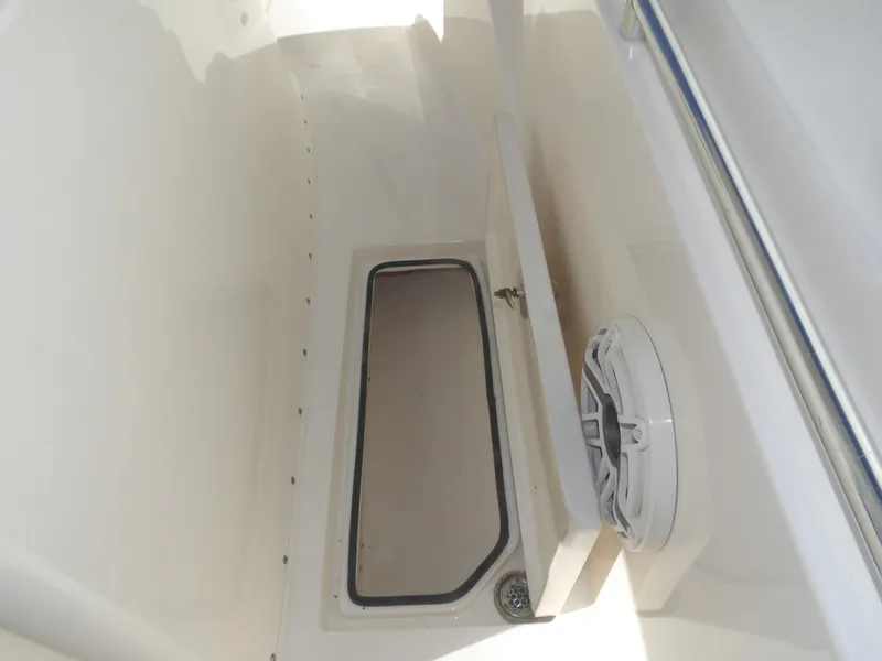 Slide: The Image of Cobia 320 Center Console 2020 - 76