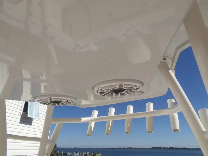 Slide: The Image of Cobia 320 Center Console 2020 - 96