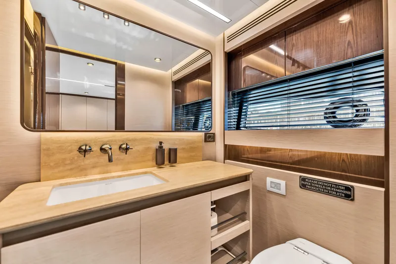 Slide: The Image of Azimut S10 2021 - 53