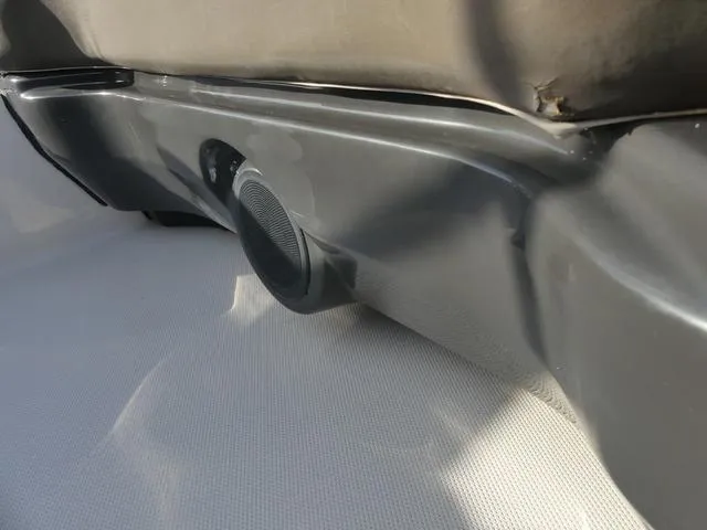 Slide: The Image of Bayliner Element XR7 2019 - 17