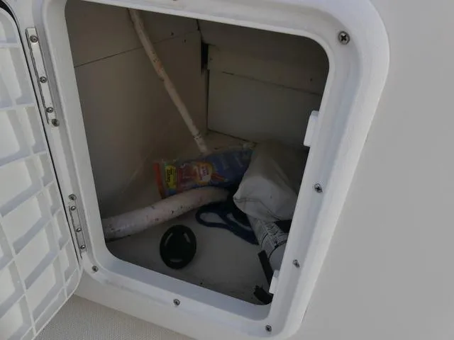 Slide: The Image of Bayliner Element XR7 2019 - 23