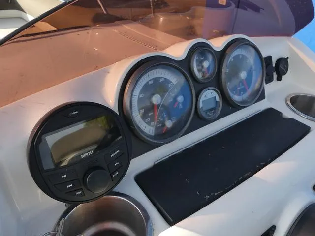 Slide: The Image of Bayliner Element XR7 2019 - 28