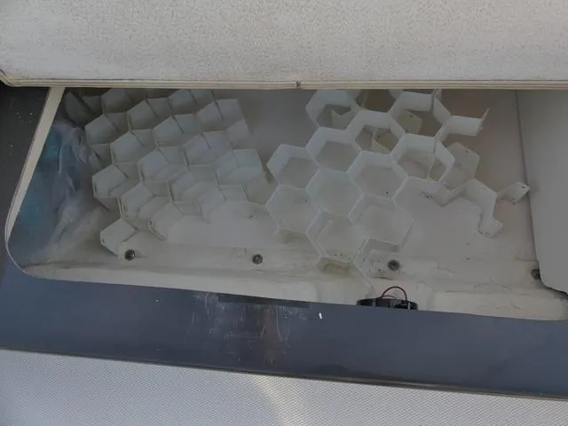 Slide: The Image of Bayliner Element XR7 2019 - 36