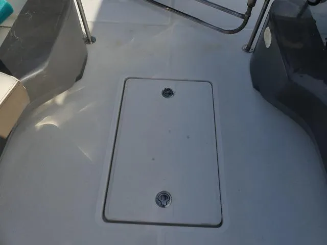 Slide: The Image of Bayliner Element XR7 2019 - 41