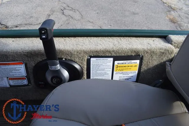 Slide: The Image of Tracker Bass Tracker Classic Limited 2025 - 23