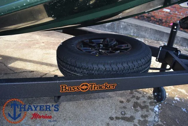 Slide: The Image of Tracker Bass Tracker Classic Limited 2025 - 7