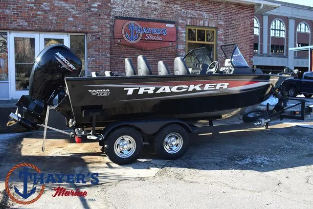 Slide: The Image of Tracker Targa V-18 Combo 2025 - 3