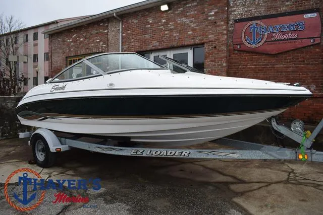 Slide: The Image of Seaswirl 175 Bowrider 2004 - 32