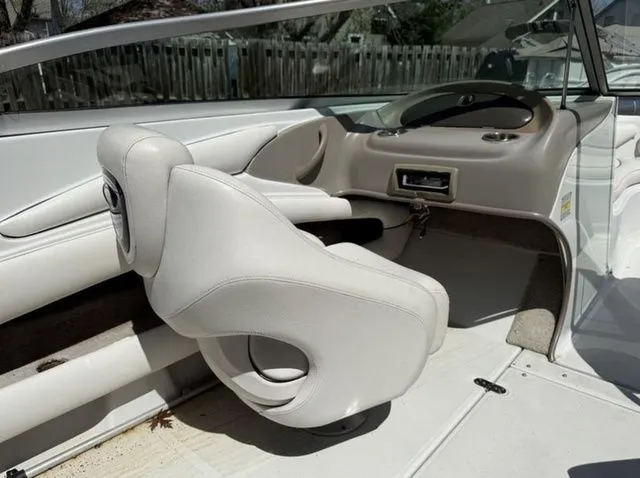 Slide: The Image of Crownline Boats 210 LX 2005 - 15