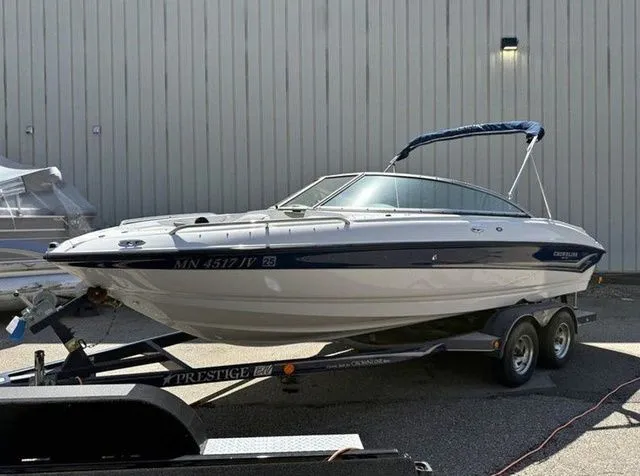 Slide: The Image of Crownline Boats 210 LX 2005 - 2