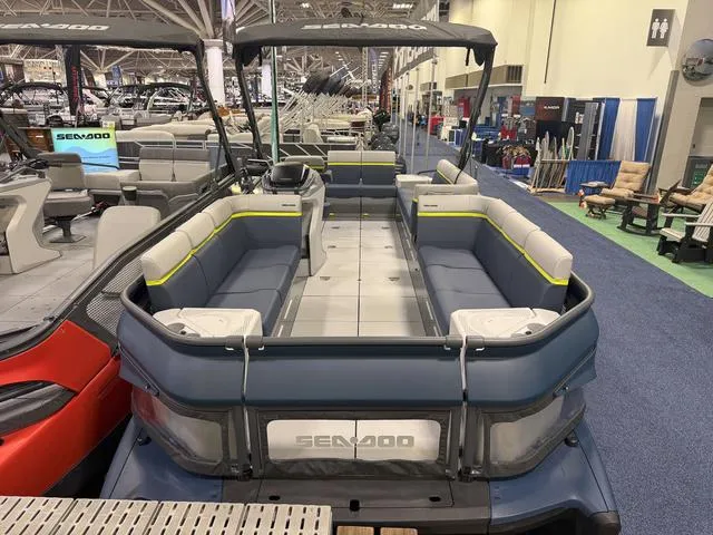 Slide: The Image of Sea-Doo Switch Cruise Limited 21 2025 - 2