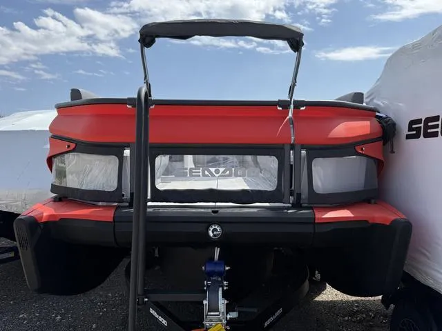 Slide: The Image of Sea-Doo Switch Cruise 21 2025 - 2